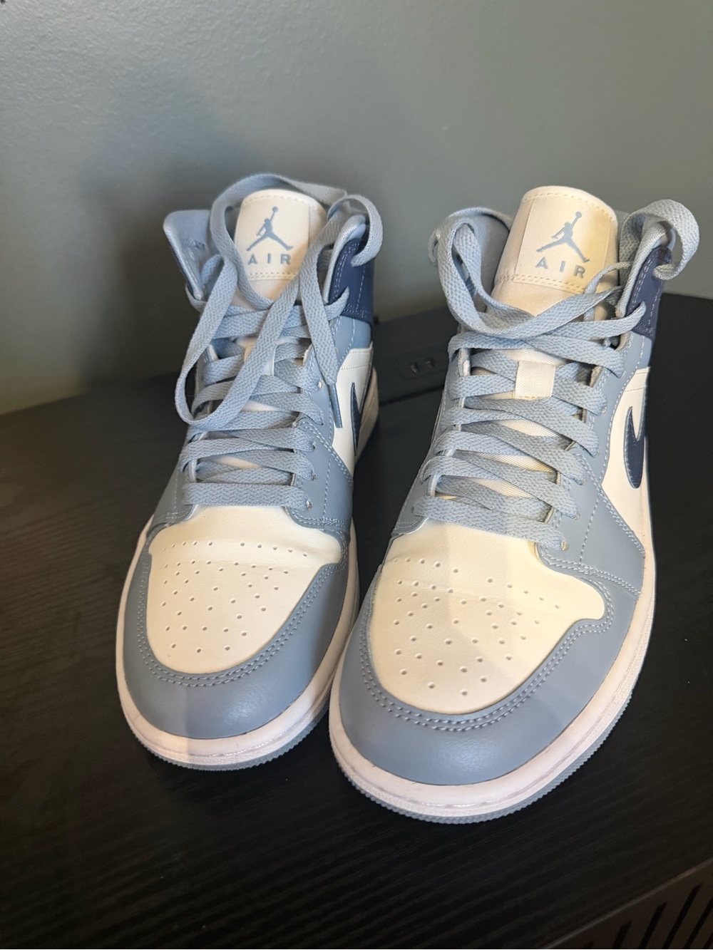 Jordan Air High Top - White & Light Blue
